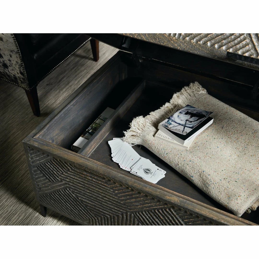 Budget ❤️ HOOKER CARVED WOOD TRUNK COFFEE TABLE ❤️ 5 HOOKER CARVED WOOD TRUNK COFFEE TABLE