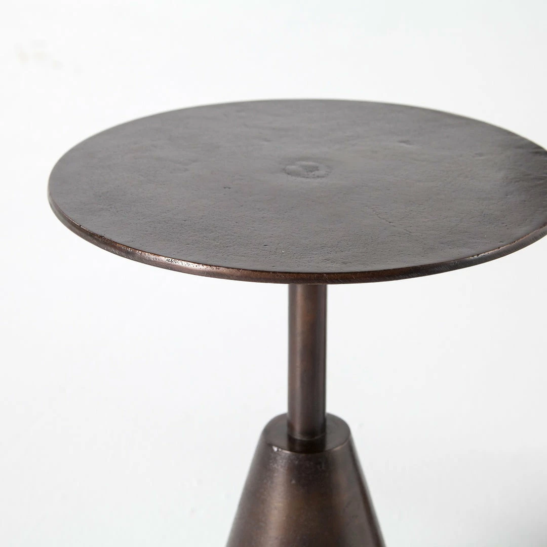 Wholesale ๐ FOUR HANDS FRISCO END TABLES: ANTIQUE RUST | SET OF 2 Furniture ๐ 4 FOUR HANDS FRISCO END TABLES: ANTIQUE RUST | SET OF 2 Furniture