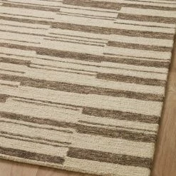 LOLOI POLLY HAND-TUFTED WOOL + JUTE RUG: BEIGE, TOBACCO