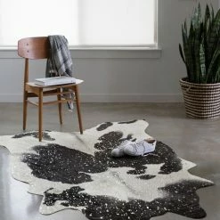 LOLOI QUINN FAUX HIDE RUG: BLACK, SILVER