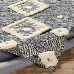 SURYA CHEROKEE BORDERED WOOL RUG: BLACK + CREAM