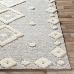 SURYA CHEROKEE BORDERED WOOL RUG: STONE + CREAM