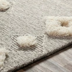 SURYA CHEROKEE BORDERED WOOL RUG: STONE + CREAM