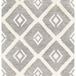 SURYA CHEROKEE DIAMOND WOOL RUG: CHARCOAL + CREAM