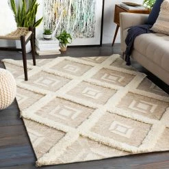 SURYA CHEROKEE DIAMOND WOOL RUG: BEIGE + CREAM