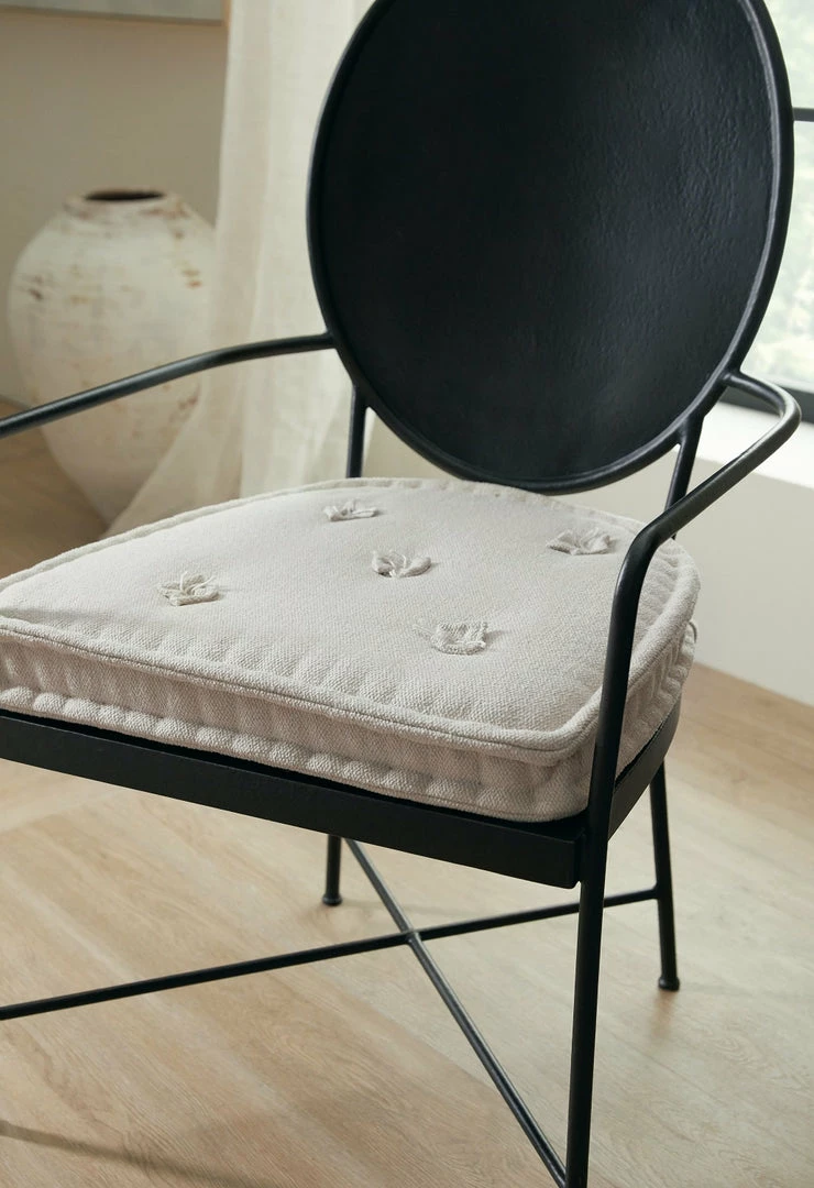 Brand new ๐ HOOKER Furniture CIAO BELLA METAL ARM CHAIR | SET OF 2 ๐ 4 HOOKER Furniture CIAO BELLA METAL ARM CHAIR | SET OF 2