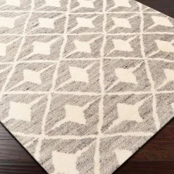 Hot Sale 𧨠SURYA FEZ HAND KNOTTED WOOL RUG: STONE π 7 SURYA FEZ HAND KNOTTED WOOL RUG: STONE