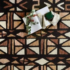 LOLOI NALA HAND-TUFTED WOOL RUG: BLACK, CAMEL, SIENNA