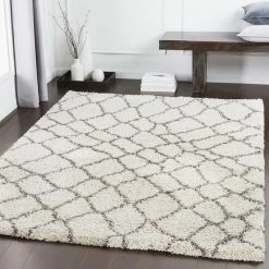 SURYA Rug JAKOBA SHAG: IVORY