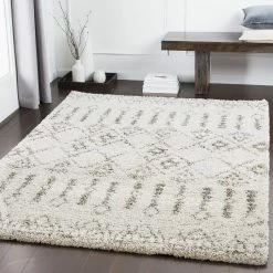 SURYA JAFARI SHAG: IVORY Rug