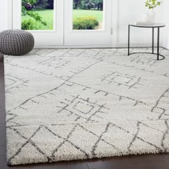 SURYA VALI ULTRA PLUSH RUG: IVORY